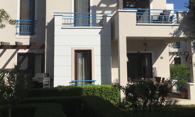 Yalikavak Villa | Beautiful Villa Set amongst Mandarin Groves With Roof Terrace To Enjoy Views.