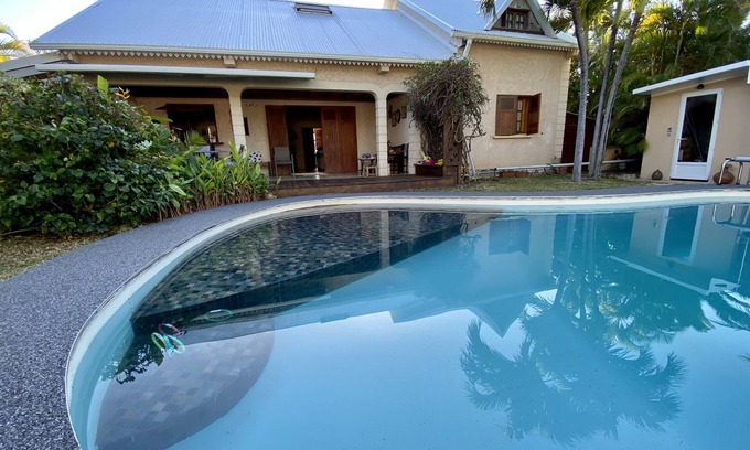 Etang Sale Les Bains Villa | Beautiful villa, swimming pool, independent Jacuzzi, hammam, salt water baths.