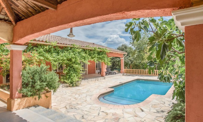 Le Thoronet House | Beautiful villa with pool and close to a village