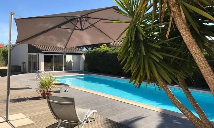 Portiragnes Villa | Beautiful Villa with Large Heated Pool and Sea Water, 5 km from the Beach