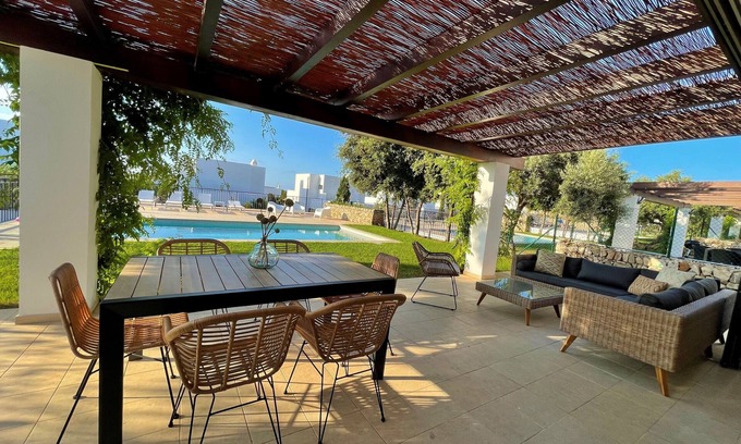 Marina de Son Ganxo House | Beautiful Villa with Sea Views, Great Location and Air Conditioning