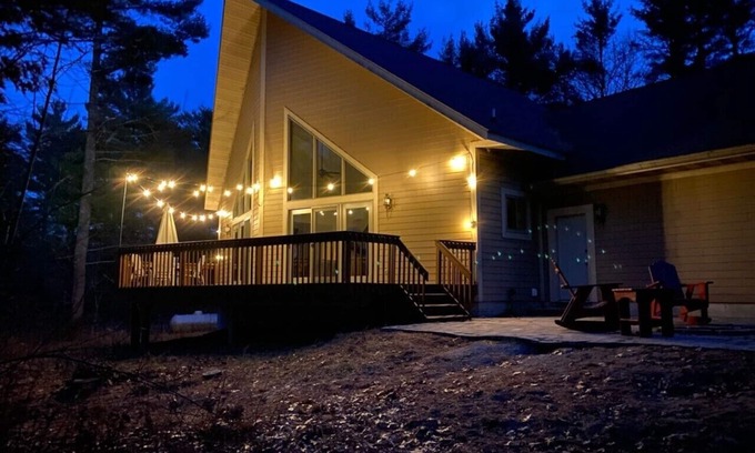 Arkdale Cabin | Beautiful Waterfront Home on Lake Petenwell, close to Wisc Dells and Sand Valley