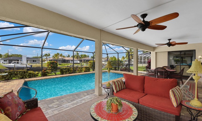 Cape Coral House | Beautiful Waterfront with Heated Pool - Extra wide canal - pet friendly