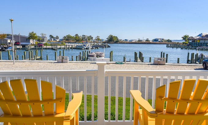 Long Neck House | Beautiful waterfront views, pools, beach, pet friendly!