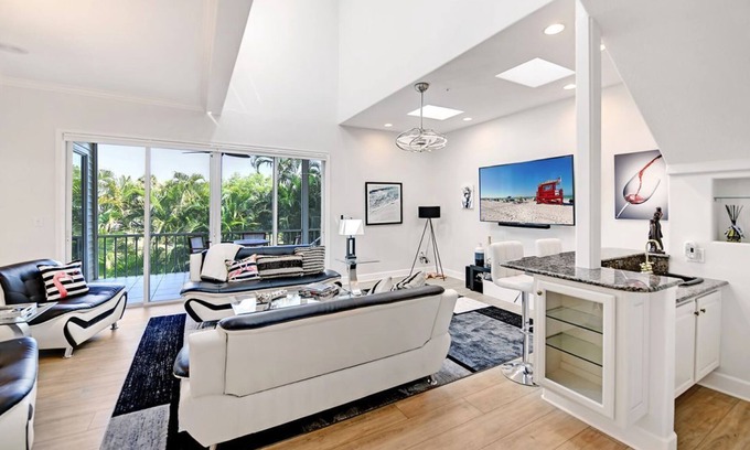 Longboat Key House | BEAUTIFUL WHITE SAND BEACHES ON LONGBOAT KEY FLORIDA