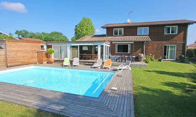 Angresse Villa | Beautiful Wooden house close to HOSSEGOR