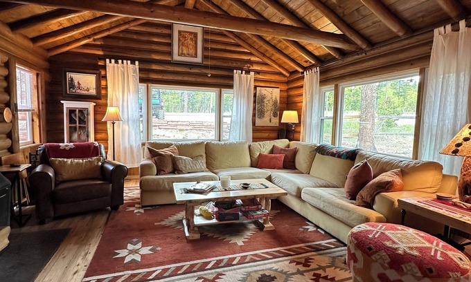Allenspark Cabin | Beautiful Year Round - Creekside Cabin - Near RMNP - Dog Friendly