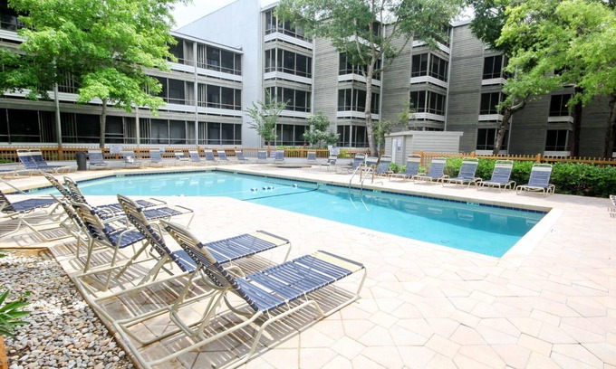 Myrtle Beach Condo | Beautiful1BR/1 1/2BA condo-Ocean Creek Resort! Short scenic stroll to the beach!