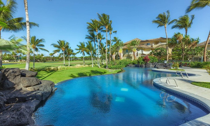 Waikoloa Condo | Beautifully decorated Penthouse overlooking WAIKOLOA Beach golf course