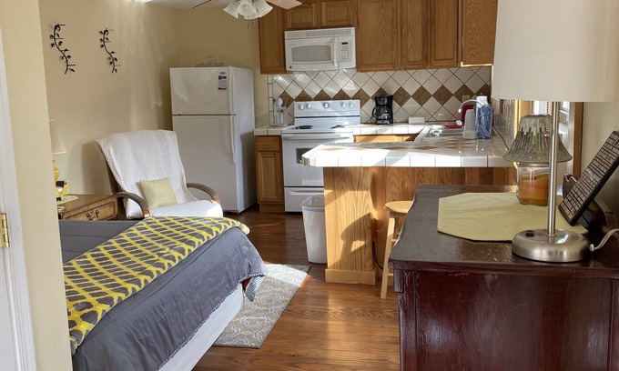 Glace Apartment | Beautifully Finished Apartment in a Peaceful Private Setting