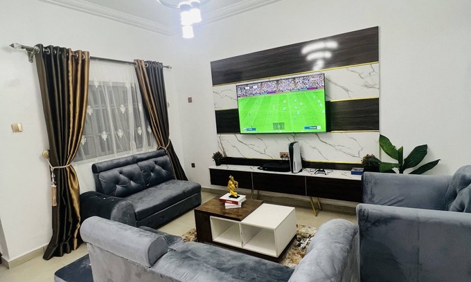 Port Harcourt Apartment | Beautifully furnished 2 bedroom fully air conditioned apartment