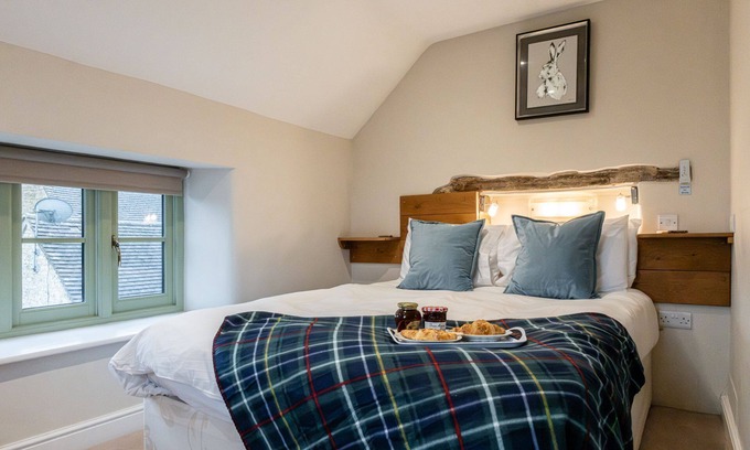 Stow-on-the-Wold Cottage | Beautifully presented dog friendly - Evenlode Cottage