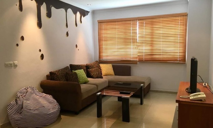 Jakarta Apartment | Beautifully presented spacious 2 bedroom apartment in Senayan area