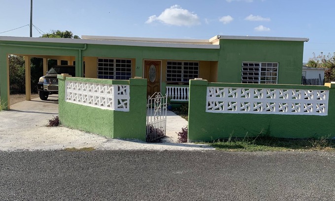 Frederiksted Southeast House | Beautifully Renovated Home/Easy Walk to the Beach/Great Getaway for the Family🔥