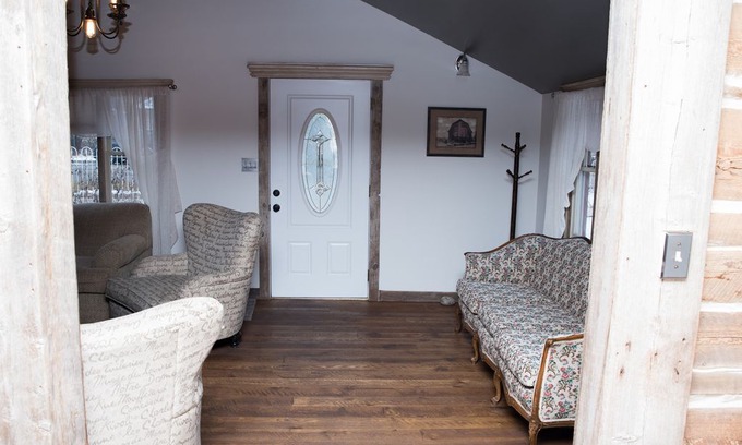 Paonia House | Beautifully Restored Country Farmhouse in the Heart of Paonia, Co