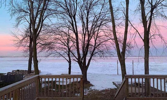 Green Bay House | Beautifully Updated Waterfront Home!
