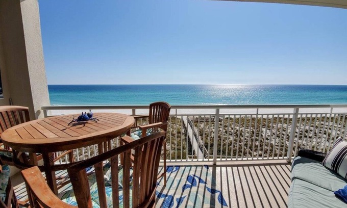 Navarre Beach Condo | Beautifully upgraded 2 bedroom beachfront condo in Pearl #403 on Navarre Beach.