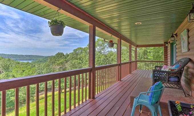 Sylvan Shores House | Beaver Lake Home w/Game Room, Boat Slip & Views!