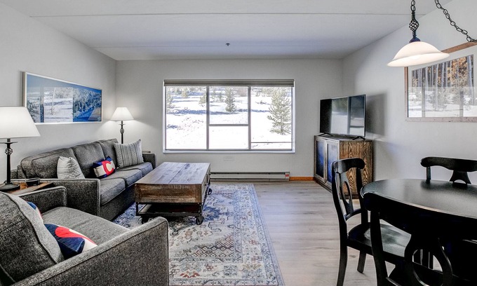 Peak 9 Condo | Beaver Run Sunset Condo: Ski-In, Ski-Out Resort Studio