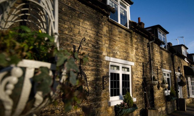 Thornton Dale House | Beckdale