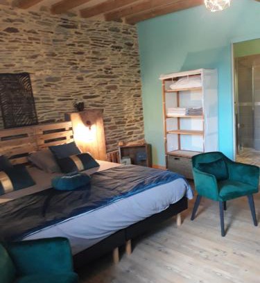 Malherbe-sur-Ajon Bed & Breakfast | Bed and Breakfast au Champ du Douits