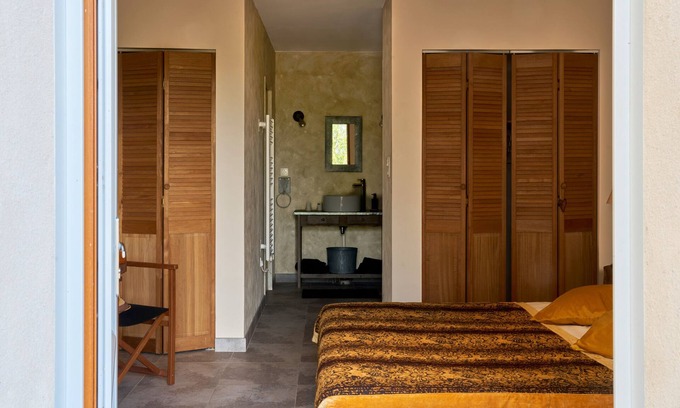 Gabillou Bed & Breakfast | Bed and Breakfast 'Aestivum' with Private Terrace, Shared Garden and Wi-Fi