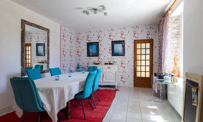 Lannion Bed & Breakfast | Bed and Breakfast 'Chambre Gaëllica' with Shared Garden and Wi-Fi