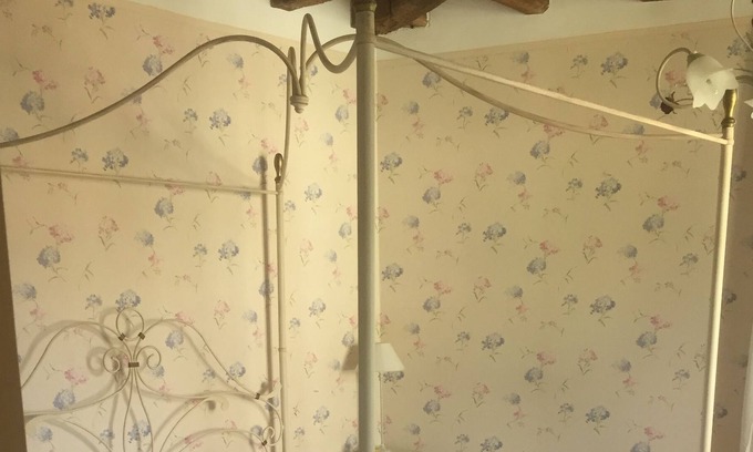 Saint-Fargeau House | Bed and breakfast with swimming pool, "la tour"