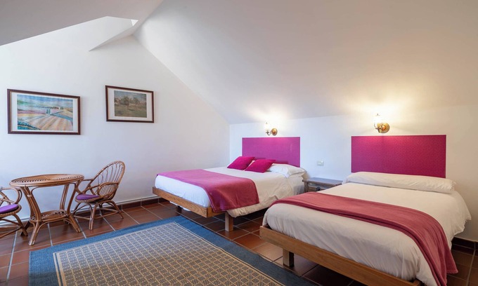 Areas Bed & Breakfast | Bed and Breakfast 'Habitación Triple 1' with Mountain View, Shared Pool and Wi-Fi