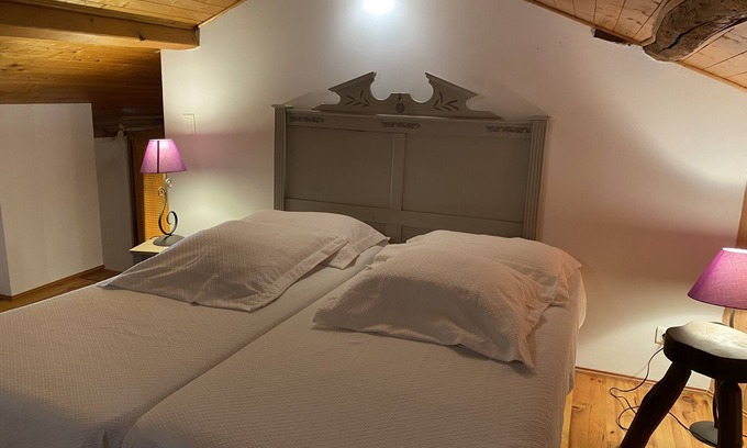 Seissan Bed & Breakfast | Bed and breakfast in restored Gascon house 2 km from shops.