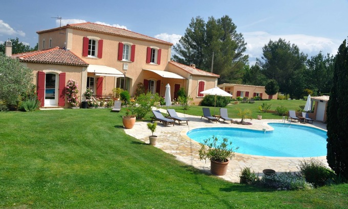 Trets House | Bed and breakfast of charm for 2 people in Provencal country house