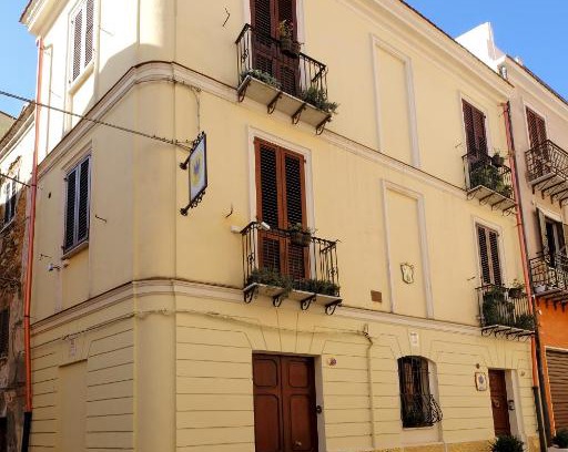 Iglesias Historic Centre Bed & Breakfast | Bed & Breakfast L'Aquilino