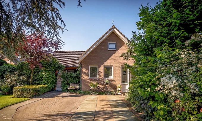 Heerde House | BED & BREGMAN A home for Family, Young & Old!