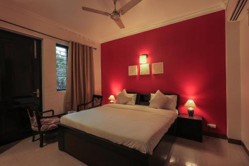 Sector 40 Hotel | BED LUCKS near Huda Metro sector 40