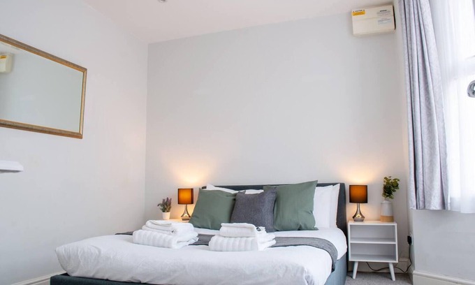 Kempston Apartment | Bedford Road Garden Apartment