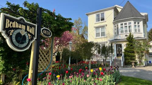 Niagara Falls Bed & Breakfast | Bedham Hall B&B