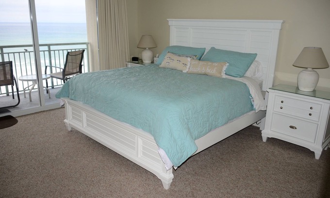 Fort Walton Beach Condo | Bedroom & Living room Gulf Front! FREE beach chairs & covered parking