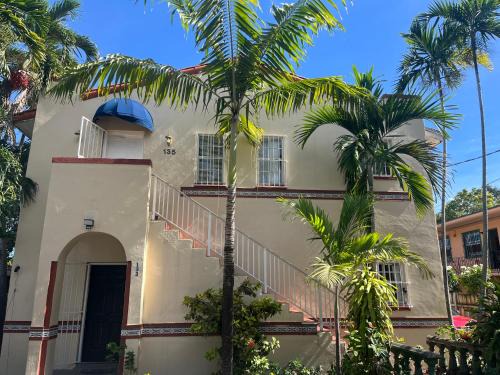Little Havana Apartment | Beds & Sheets little Havana