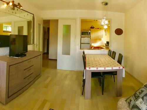 Villard-de-Lans Apartment | Bel Appartement à Villard de Lans, pour 6 Personnes, Proche Commerces - FR-1-515-18