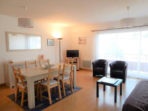 Perros-Guirec Apartment | Bel appartement 2 chambres au centre-ville de PERROS-GUIREC - Ref 926