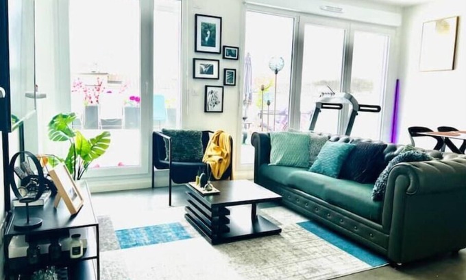 Romainville Apartment | Bel Appartement Avec Terrasse Privée 86m2