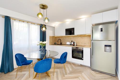 Quartier du Port Apartment | Bel appartement Port de Nice avec terrasse, parking