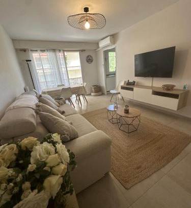 Juan-les-Pins Apartment | Bel appartement, sans mauvaises surprises