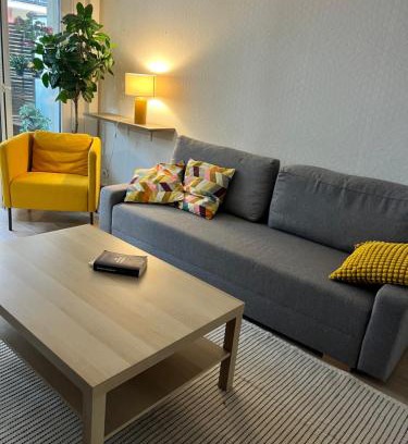 Saint-Sylvestre Apartment | Bel appartement spacieux avec joli balcon arboré, calme, bien situé, centre ville