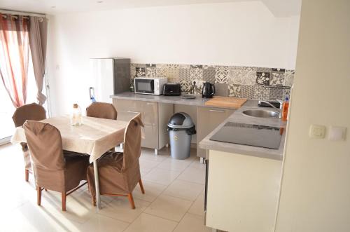 Rosny-sous-Bois House | Bel appartement type maison