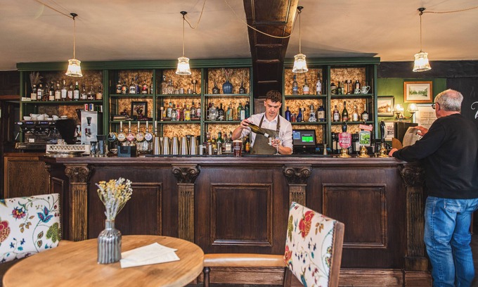 Odiham Hotel | Bel & The Dragon Odiham