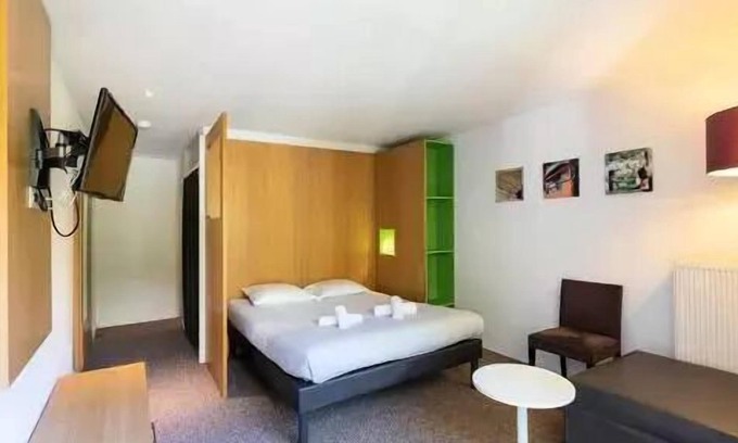 Eaux-Bonnes Apartment | Belambra Clubs Gourette - Lou Sarri - Half board - Accommodation Classic 1 Bedroom 2 Adults and 1 Child with balcony