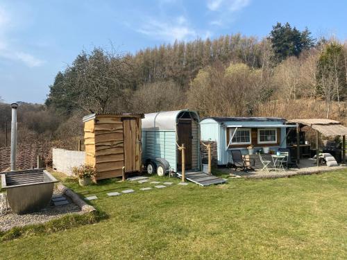 Llanidloes Cabin | Belan Bluebell Woods Shepherds Hut
