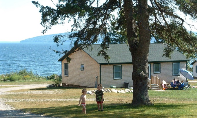 Belfast House | Belfast Beach House with 3 bedrm, 2 bath and spectacular Ocean Views