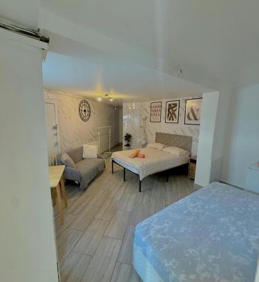 Coldharbour Apartment | Belinda Rd, Comfort
